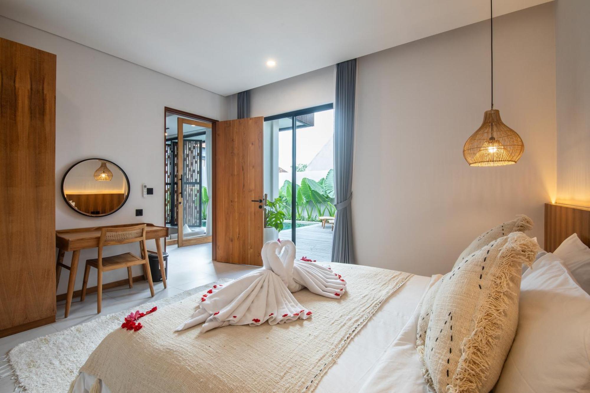 Villa Cozy With Pool In The Center Of