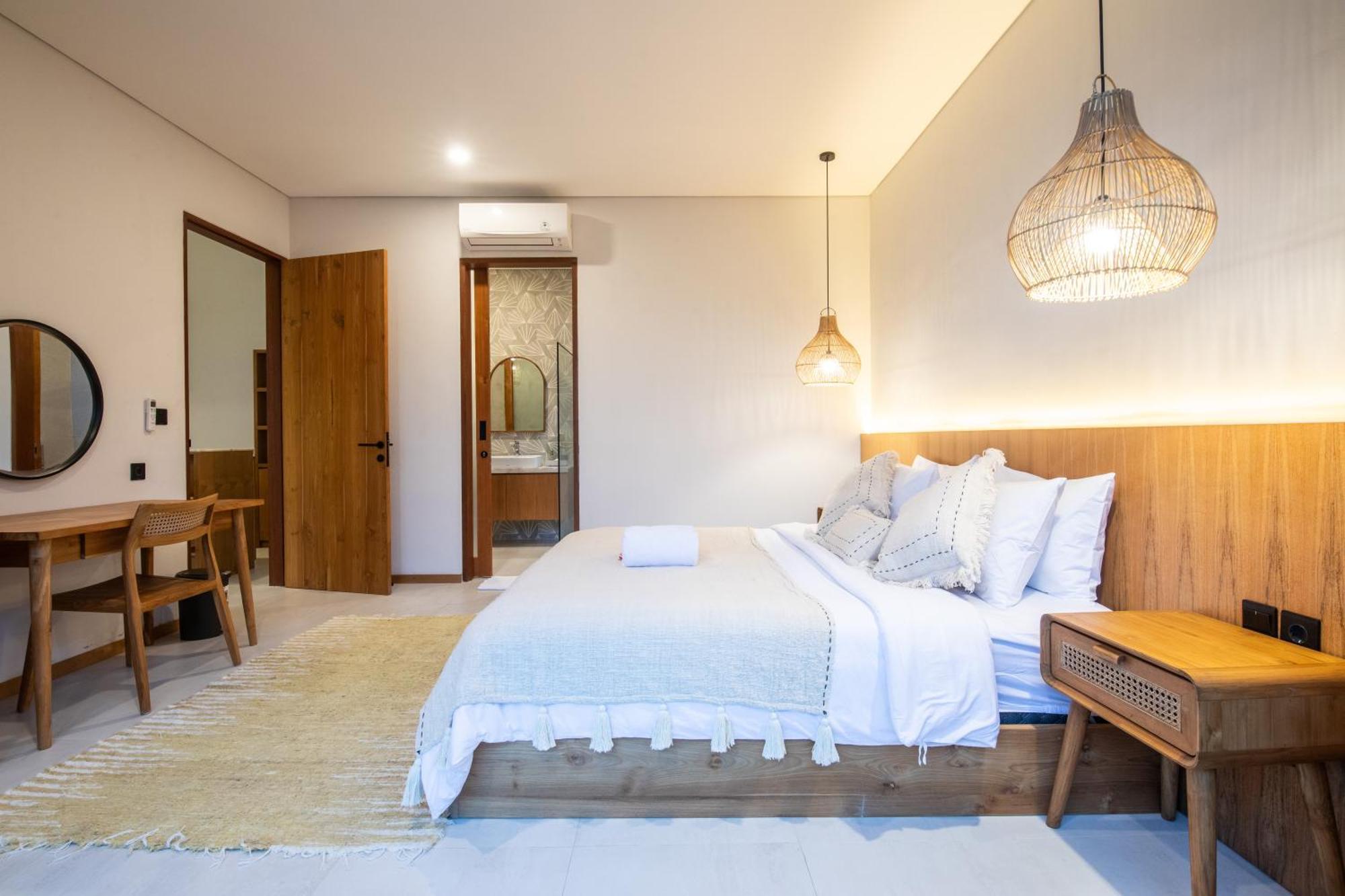 Cozy With Pool In The Center Of Villa
