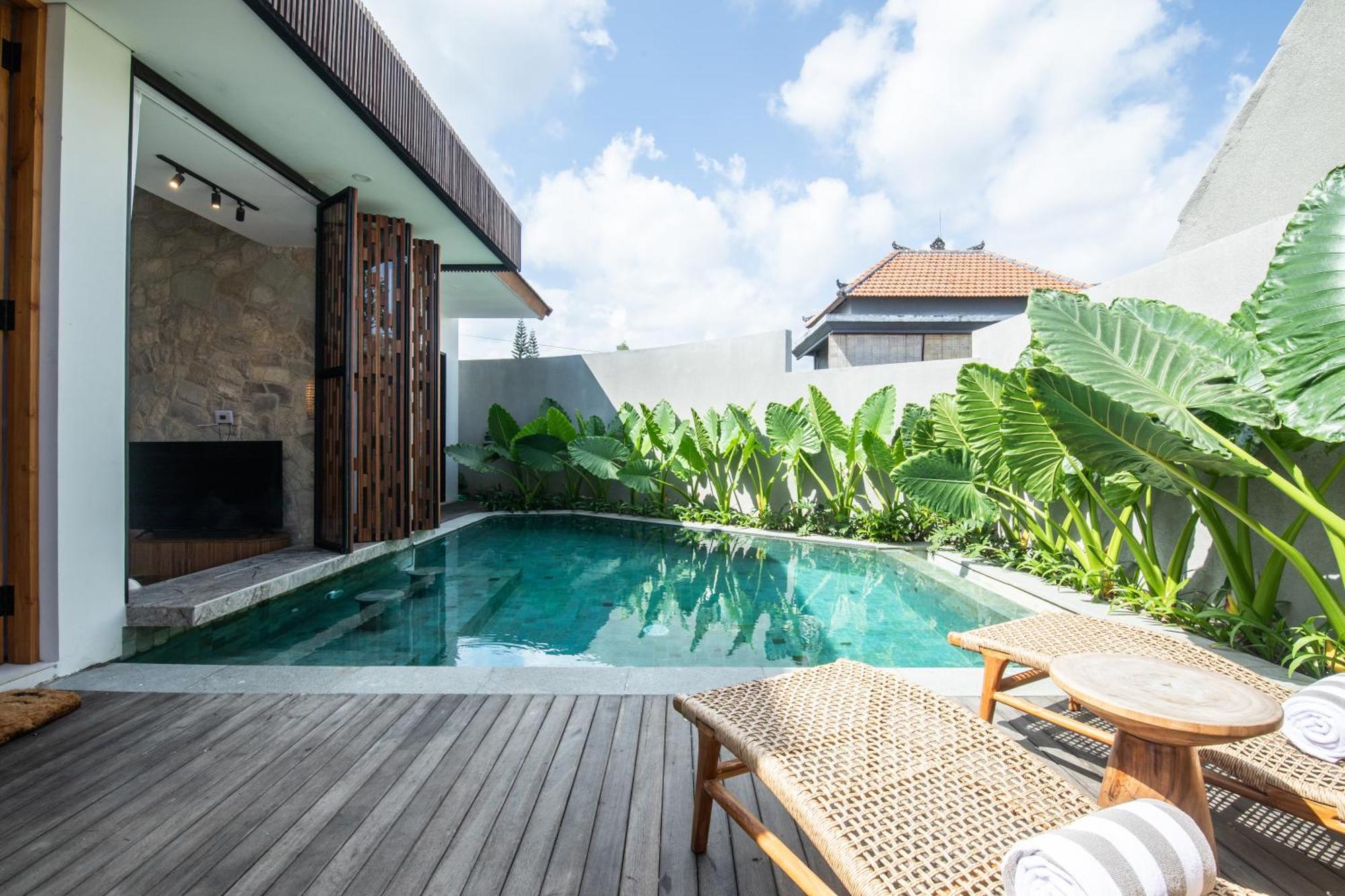 Cozy With Pool In The Center Of Villa